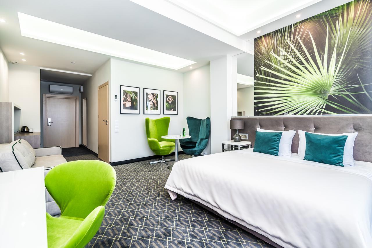 Hotel Atelia Люблин Екстериор снимка